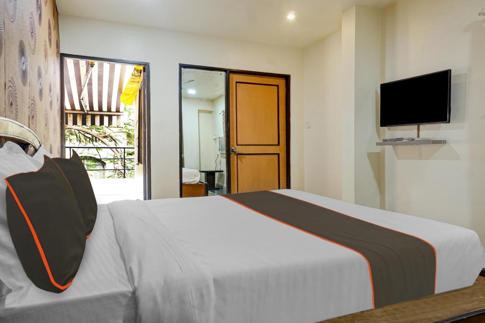 Hotel Galaxy Residency Kalyani Nagar Pune Exterior foto